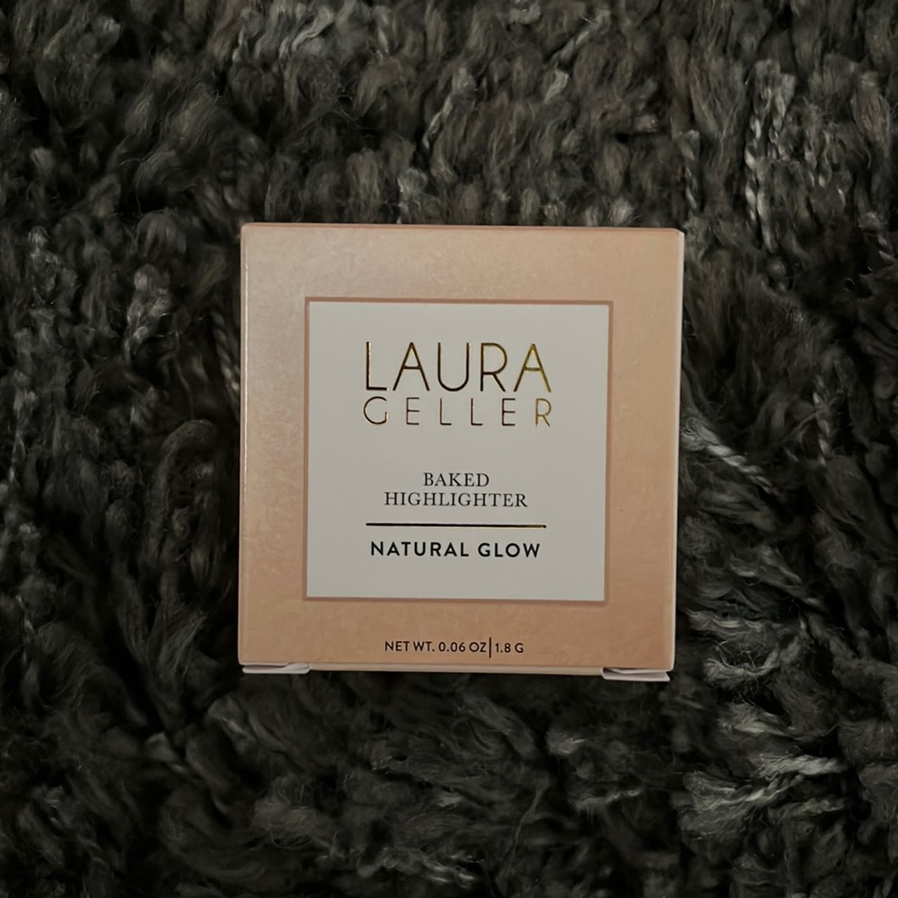 Laura Geller baked highlighter